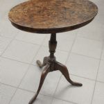967 1390 PEDESTAL TABLE